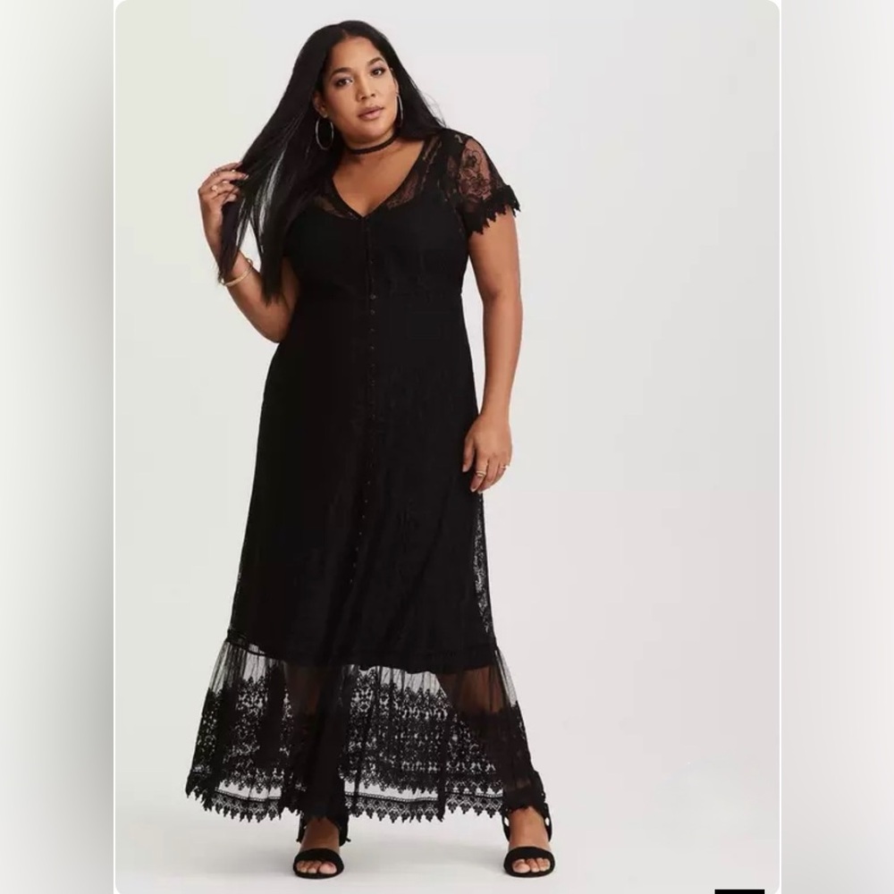 Torrid Black Lace Maxi Dress Size 00